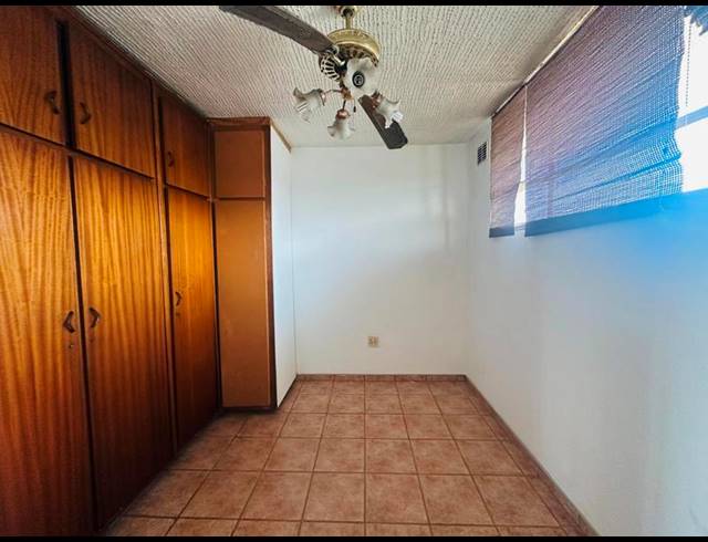 2 BEDROOM APARTMENT FOR SALE IN MONTCLAIR